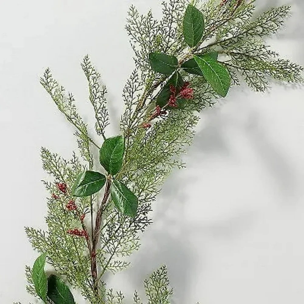 NEW 10ft Christmas Garland With Winter Berries